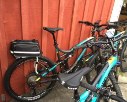 HARO Shift with Thule Tour rack
